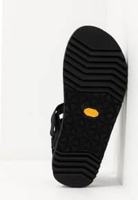 Teva UNIVERSAL TRAIL - Walking sandals - black