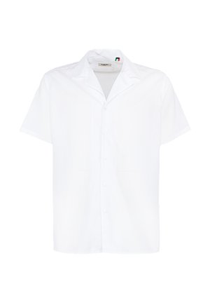 Camicia bianca a maniche corte con bottoni, colletto aperto e piccolo dettaglio con la bandiera italiana all'interno del colletto.
