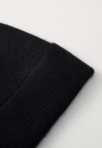KNITID CLASSIC BEANIE - Muts - black