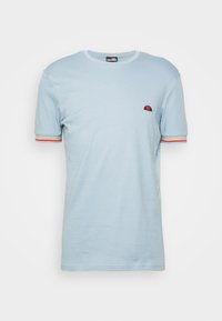 T-shirt en coton bleu clair à manches courtes, avec des accents rayés multicolores aux poignets et un petit logo brodé sur la poitrine.