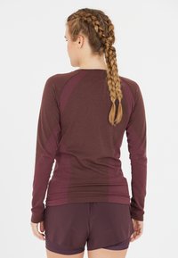 Endurance LANGARM HALEN - Longsleeve - fudge