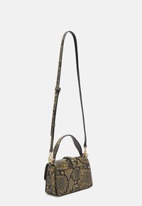 Tommy Hilfiger LUXE CROSSOVER - Käekott - sand