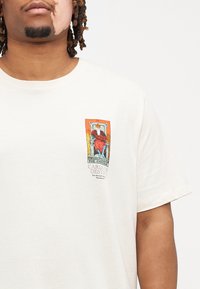 Jack & Jones JORORACLE TEE CREW NECK - Print T-shirt - buttercream