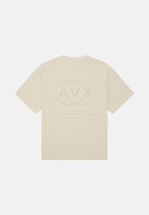 Beige Baumwoll-T-Shirt mit einem großen, tonal gehaltenen Logo und Drucktext auf dem Rücken. Kurze Ärmel mit lockerer Passform und klassischem Rundhalsausschnitt.