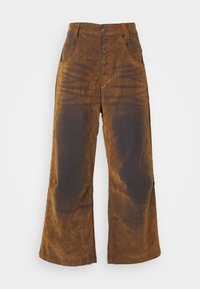 BURNOUT JEANS - Široke nogavice - brown