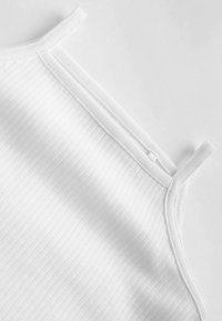 Thumbnail Image 6