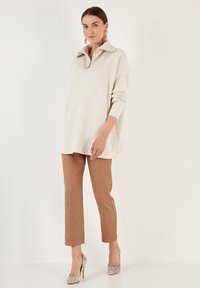 LELA Pulover - cream color