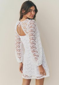 Next FIT - LONG SLEEVE A-LINE MINI - Koktélruha / Partiruha - white