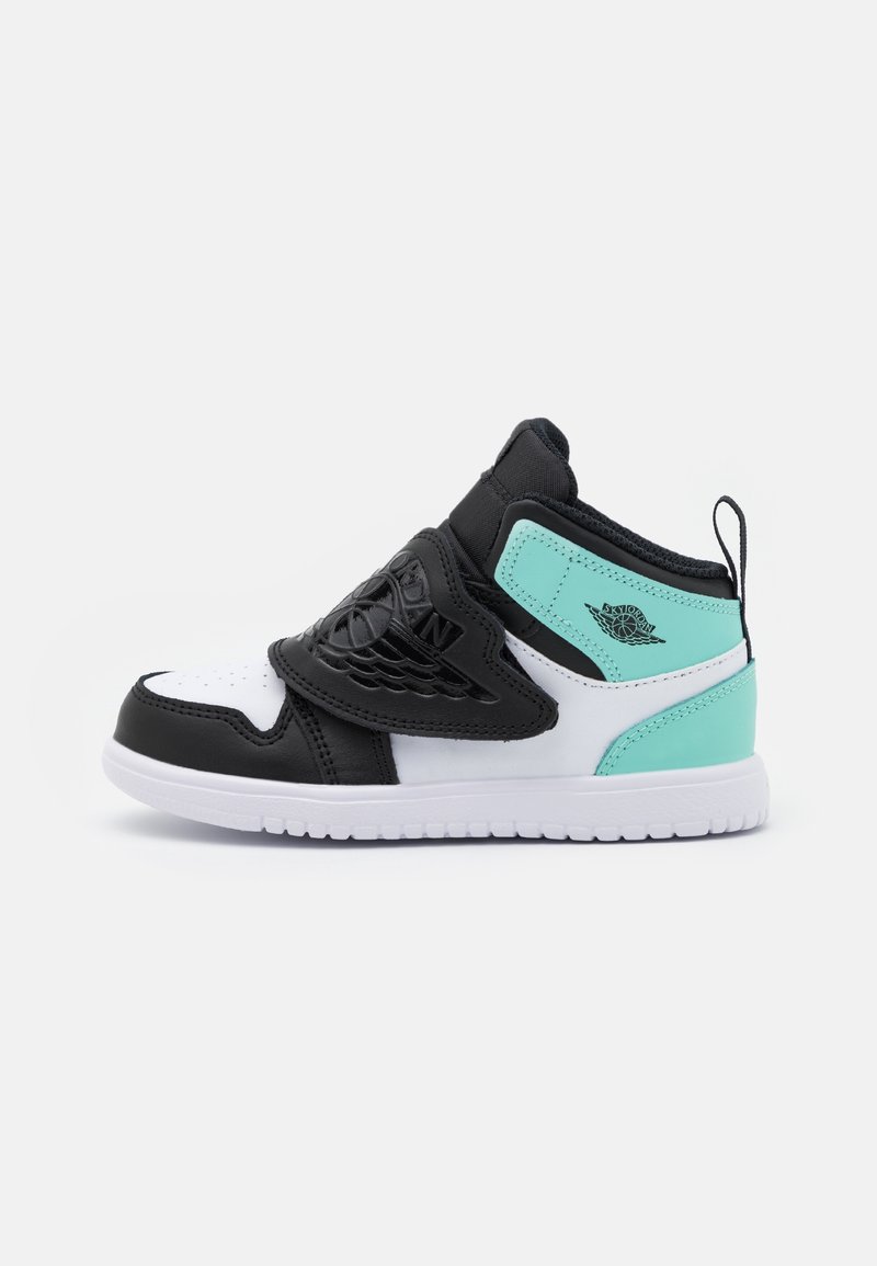 Jordan SKY JORDAN 1 - Sneakers - black/tropical twist/white