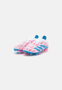 adidas Performance PREDATOR ELITE FG UNISEX - Nogometne kopačke za čvrstu podlogu - footwear white/solar blue/solar pink