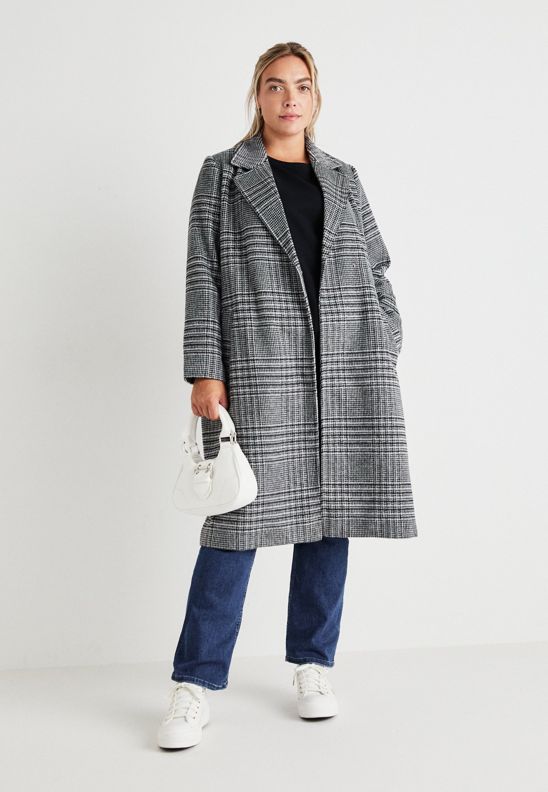 Vero Moda Curve VMCLUCK LONG CHECKED COAT - Classic coat - griffin