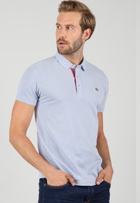 Felix Hardy SHORT SLEEVE - Polo - blue