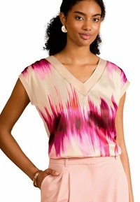 Love & Roses - REGULAR FIT - V-NECK - Print T-shirt - pink ombre print Thumbnail Image 1