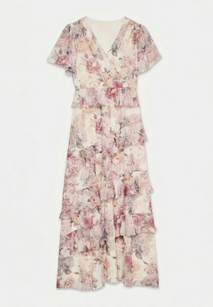 Svetlo roza cvetlična maxi obleka s kratkimi valovitimi rokavi, V-izrezom, oprijetim pasom in večplastno krinolino z volančki.