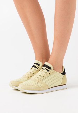 YDUN SUEDE MESH II - Joggesko - lemongrass