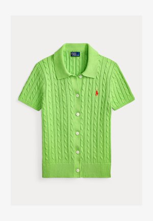 Pulover cu nasturi cu mâneci scurte, verde lime, tricotat cu model cu torsadă, cu guler și logo Polo roșu brodat pe partea stângă a pieptului.