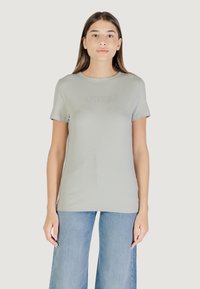 Non selezionato, sage green