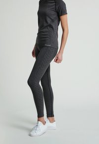 Hummel Triko s potiskem - mottled black