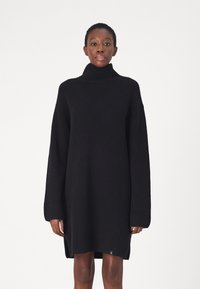 Calvin Klein Jeans CHUNKY LOOSE DRESS - Abito in maglia - black