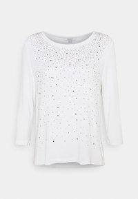 Weißes Langarm-T-Shirt mit silbernen dekorativen Nieten, die in einem Farbverlaufsmuster über die Vorderseite angeordnet sind. Lockere Passform und runder Ausschnitt.