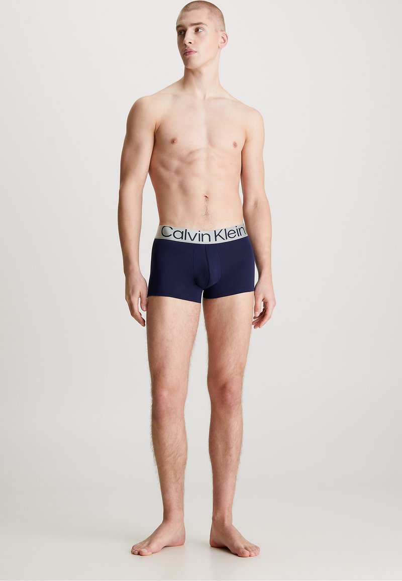 Calvin Klein Underwear TRUNK 3 PACK CKR STEEL COTTON - Calzoncillos - june bug cool water evening blue