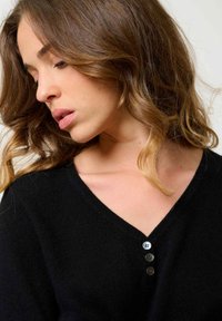 Authentic Cashmere GABLE czarny