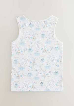 Vit ärmlös topp med ett upprepat mönster av blå kaniner i tutus, omgivna av blommor och blad, i mjukt och lätt tyg.