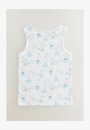 Balts bez piedurknēm tops ar atkārtotu zilu trušu rakstu tērpos, ko ieskauj ziedi un lapas, izgatavots no mīksta, viegla auduma.