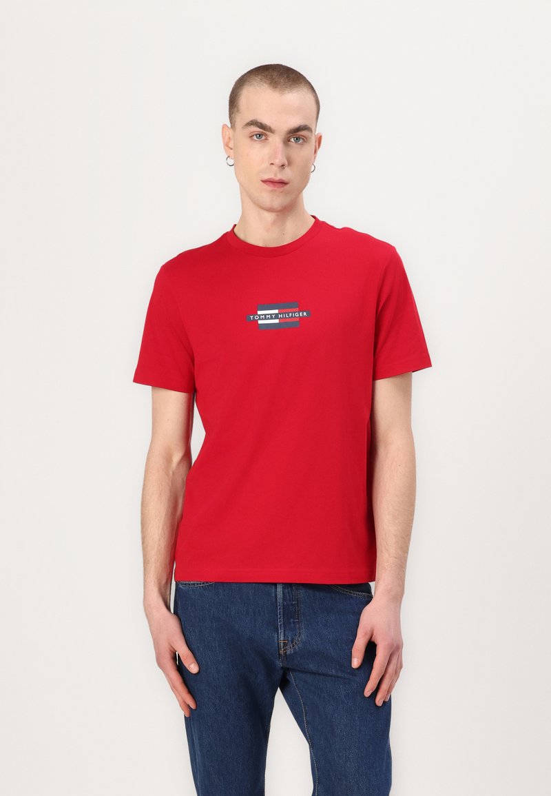 Tommy Hilfiger Print T-shirt - medium red