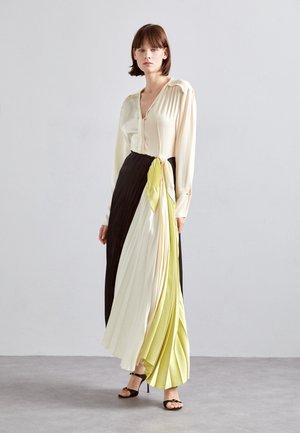 Victoria Beckham - Suknia balowa