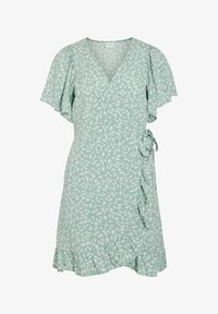 Unselected, green milieu