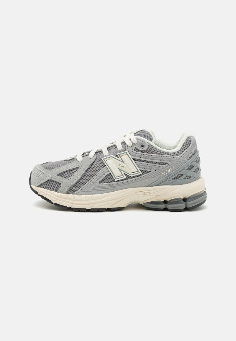New Balance 1906 UNISEX - Tenisice - grey/beige
