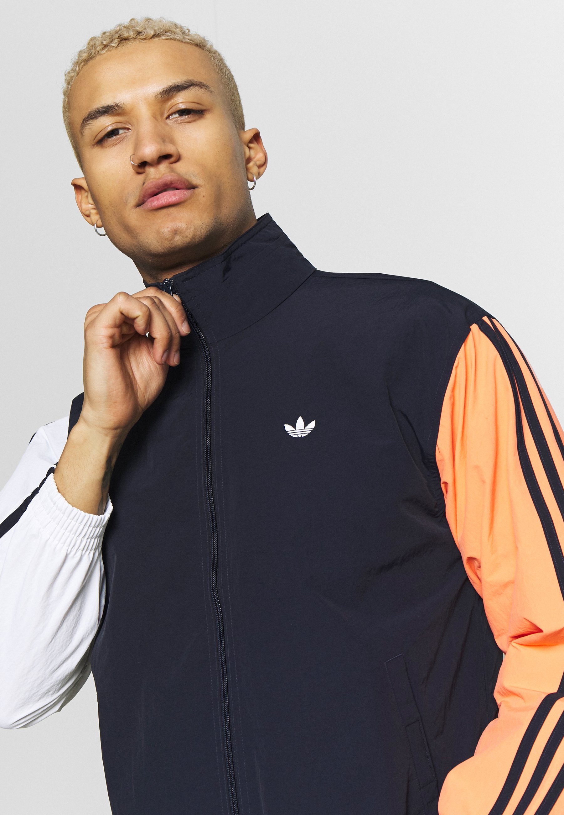adidas Originals SHADOW Lett jakke dark blue Zalando.no adidas Originals SHADOW Lett jakke dark blue Zalando.no