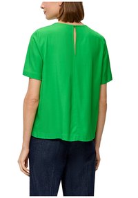 s.Oliver BLACK LABEL SCHIMMERNDEM - Bluse - grün