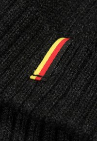 J&JOY BELGIUM FLAG - Muts - black