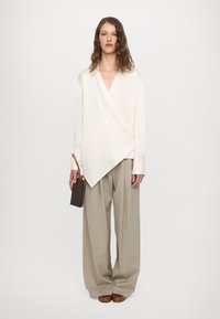 MICHAEL Michael Kors JET SET FLAT CASE - Novčanik - brown