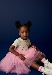 Next SHORT SLEEVE TUTU - REGULAR FIT - Koktélruha / Partiruha - pink polka dot