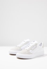 adidas gazelle silver green womens Adidas Mens Continental Vulc Sneakers White