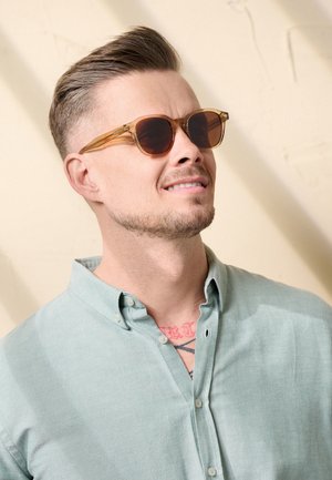 LUCLEON ERIC - Sunglasses - brown