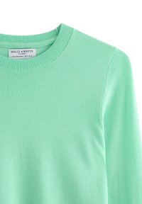Mintgrøn pullover-sweater med rund halsudskæring, ribbet krave og glat tekstur. Har brandmærke indeni.
