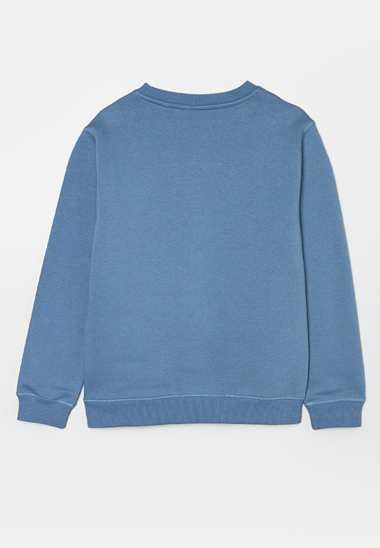 Blauwe katoenen sweatshirt met lange mouwen, een ronde hals en ribgebreide manchetten en onderrand. Gladde textuur, geen zichtbare patronen of accenten.