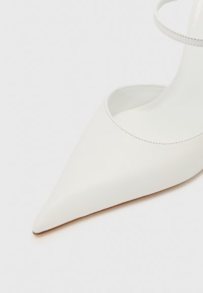 GIABORGHINI THE POINT - Pantofle na podpatku - optic white