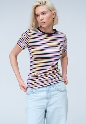 Next REGULAR FIT - SHORT SLEEVE CONTRAST NECKLINE STRIPED CREW NECK - Printtipaita - burgundy ecru