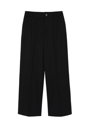 Zwarte cropped broek met een geplooid ontwerp, elastische tailleband en een enkele knoopdetail. Soepele textuur en op maat gemaakte pasvorm.
