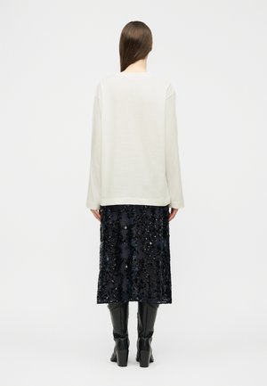 Κατάταξη 13: Baum und Pferdgarten - JEEVONA - Μπλούζα με μακριά μανίκια