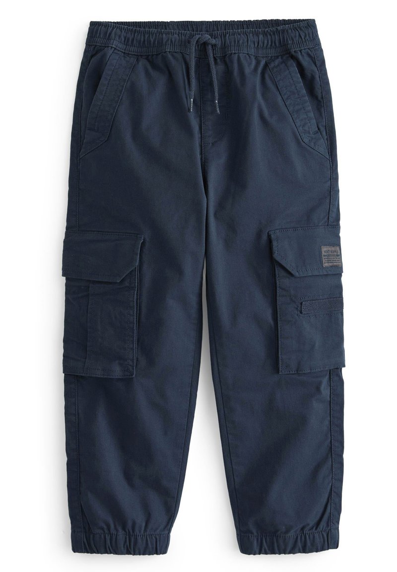 Pantalons cargo navy en coton. Caractéristiques : taille élastique, cordon de serrage ajustable et plusieurs poches latérales. Texture lisse, jambe fuselée.