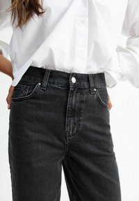 New Look ANKLE GRAZER BARREL LEG - Jeans a sigaretta - black