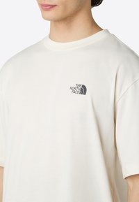The North Face Print T-shirt - white dune anthracite g