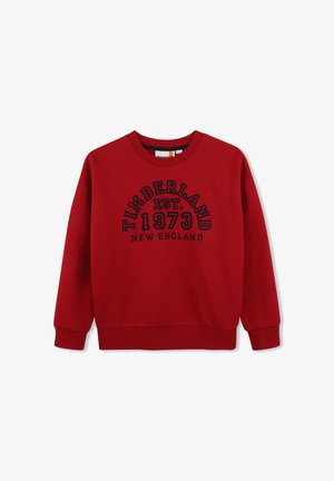 Rode Timberland sweater met zwarte tekst "Timberland Est. 1973 New England,", met lange mouwen en geribde boorden en zoom.