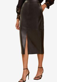 MIDI  - Zīmuļsvārki - black studded